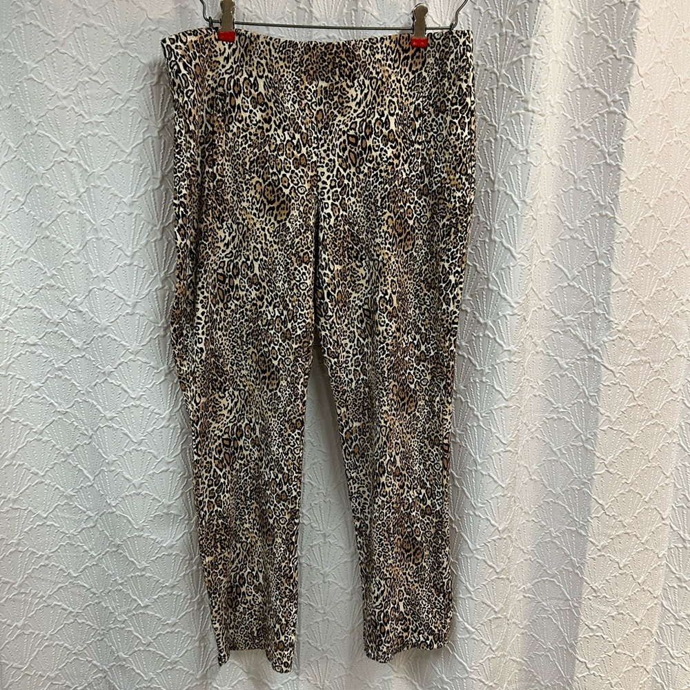 Chico’s Size 0.5 Leopard 🐆 Pants